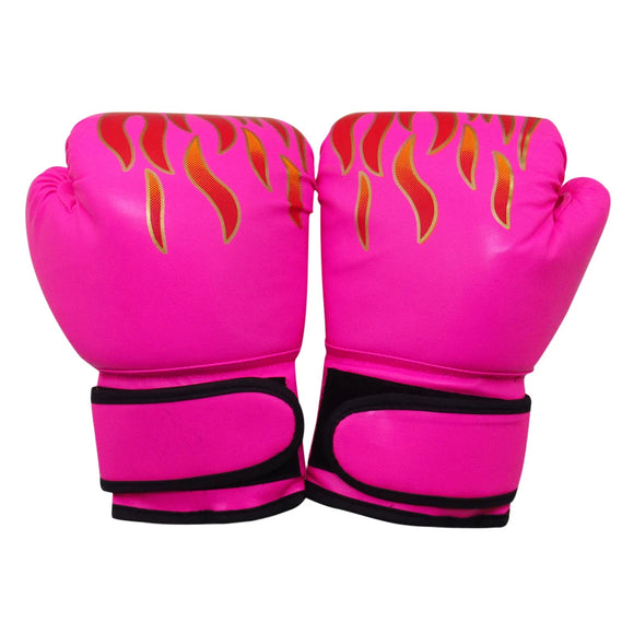 Gant de boxe enfant rose avec motifs de flammes sur fond blanc