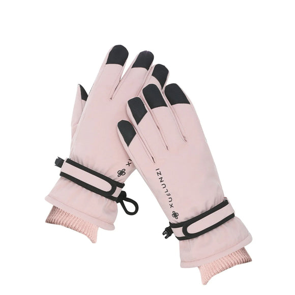 Gants de ski roses respirants et imperméables sur fond blanc