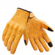 Gants coqués de couleur jaune pour les motards ici sur un fond blanc.