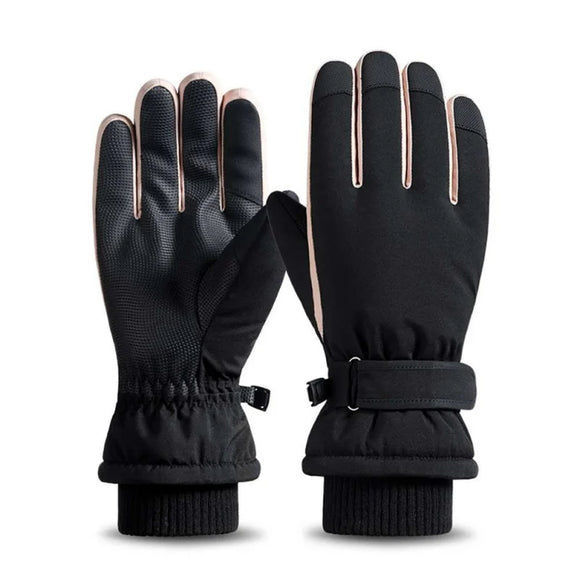 Gants de ski chauds et imperméables sur fond blanc